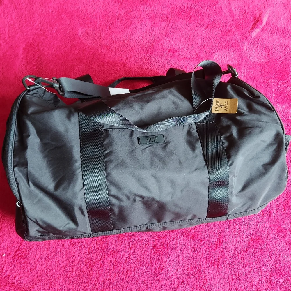 PINK Everyday Duffle NWT
